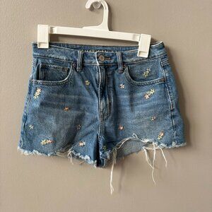 American Eagle Mom Short, size 2